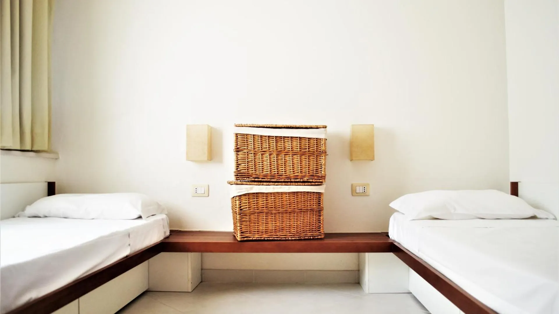 Appartamenti Calarossa Isola Rossa  Apartment